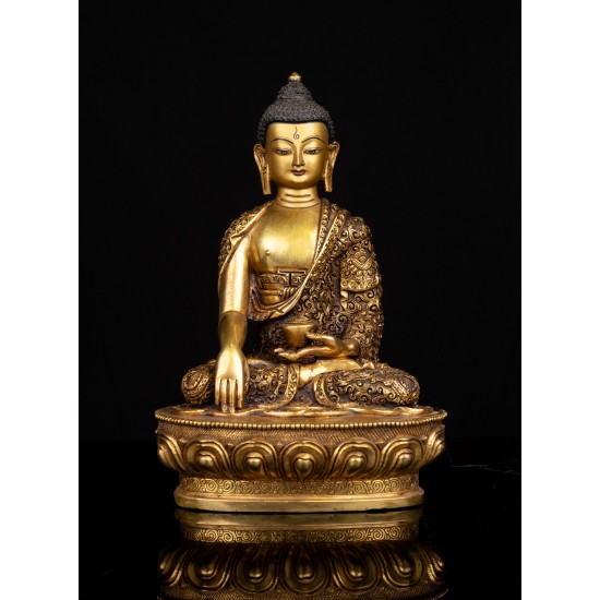 Shakyamuni Buddha Antiqued Gold Gilded Copper Statue 15 cm W x 20 cm H x 10 cm B
